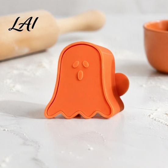 Family Baking Activities Halloween Mini Pie Mold Cat/Pumpkin/Ghost Shape Reusable Embossed Plastic Dough Stamps Hand Mold for Home Kitchen