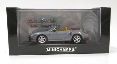 PORSCHE 911 turbo Cabriolet 2003 Szary Metalik Minichamps 1/43