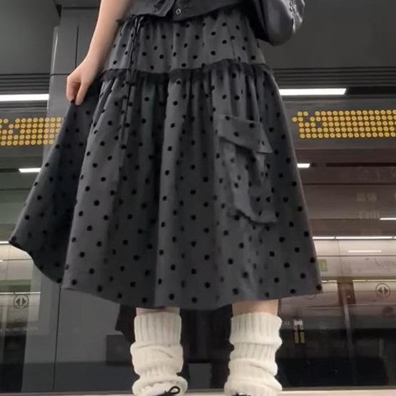 Retro Japanese A-line Layered Cake Skirt - High-Waisted, Lace Trim, Midi Length for Petite Women