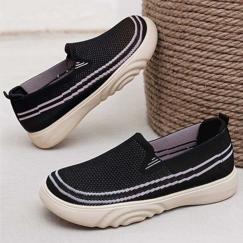Women's Breathable Fly-Knit Slip-On Shoes: Lightweight, Comfortable, Casual Walking Shoes for Daily Commuting and Older Adults.