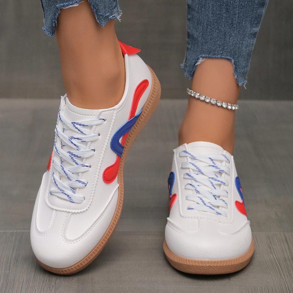 Women Sneakers Comfortable Slip on Soft Sneakers Female  Spring New Luxury Flat Loafers Lightweight Outdoor Shoes for Women