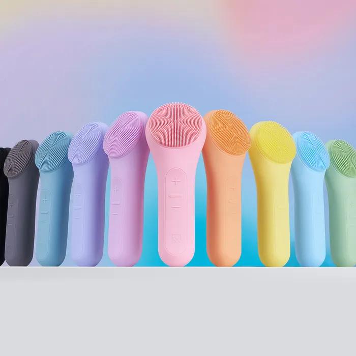 Silicone vibrating cleanser