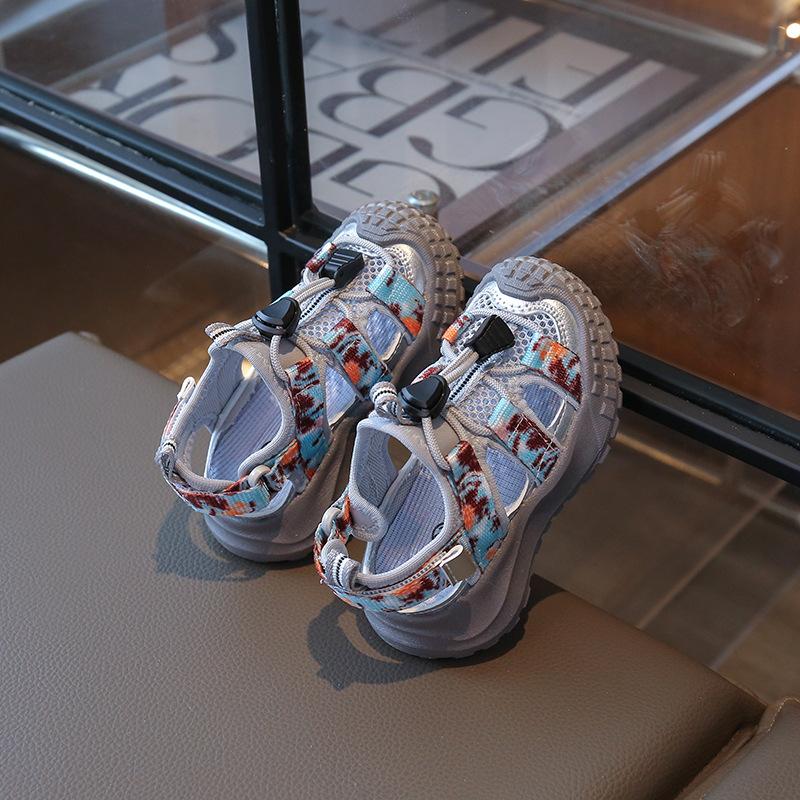 Boys Girls Beach Shoes Handsome Non-slip Kids Sports Sandals Candy Color 2025 Summer New Children Casual Shoes Toes Capped Soft