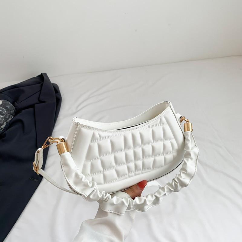 Chic Trendy Baguette Bag 2023 Summer Fashionable Handbag For Women Simple Shoulder Bag
