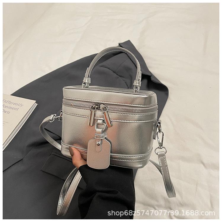 2025 new Korean version retro box bag women's foreign versatile messenger bag matte texture shoulder handbag