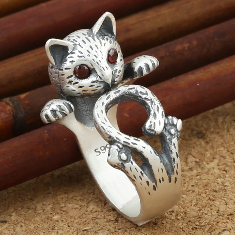 

Vintage Silver Cat Ring with Red Eyes Lucky Cat Open Ring Fashion Women Jewelry Boho Style adjustable