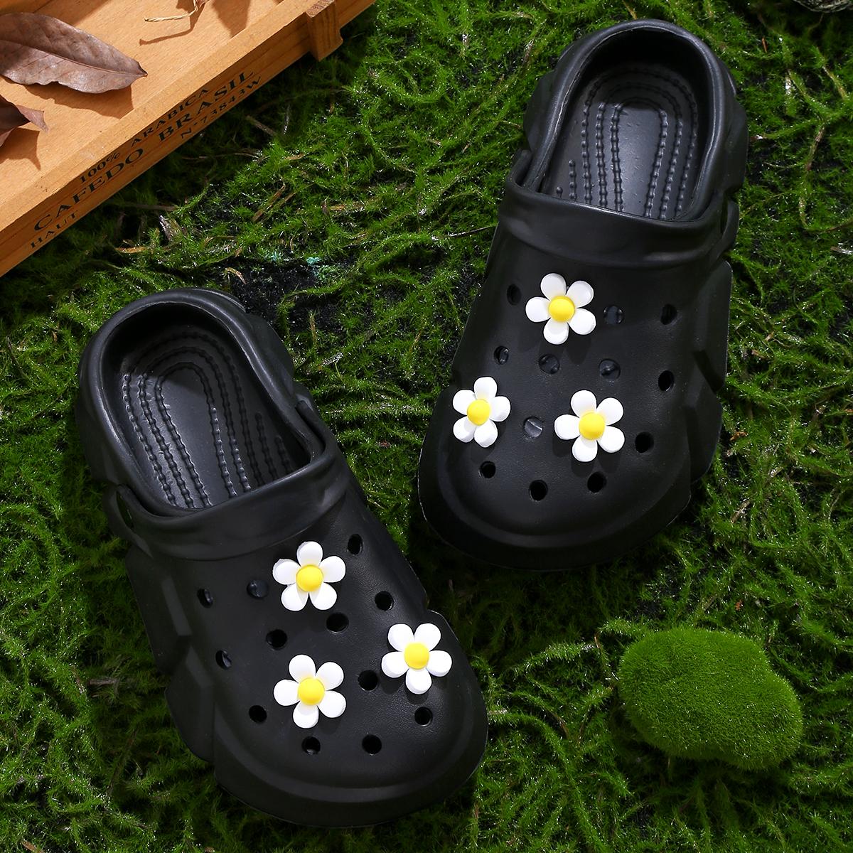 

Girls Cute Flower Non-slip Clogs, Breathable Lightweight Clogs for Indoor and Outdoor Shower, Beach and Pool 3057 37