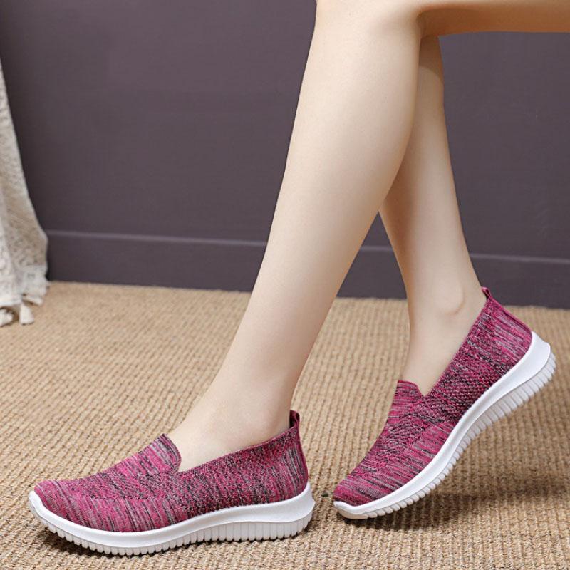 Women Casual Shoes Light Sneakers Breathable Mesh Summer knitted Vulcanized Shoes Outdoor Slip-On Sock Shoes Plus Size Tennis