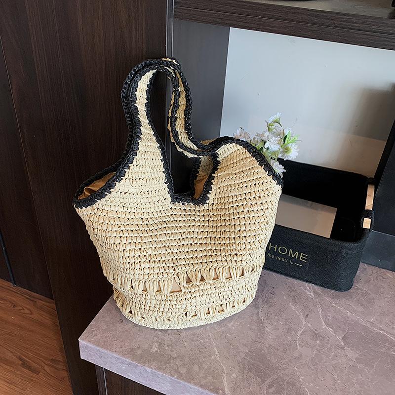 Summer new fashion straw handbag large capacity bucket bag versatile beach straw bag