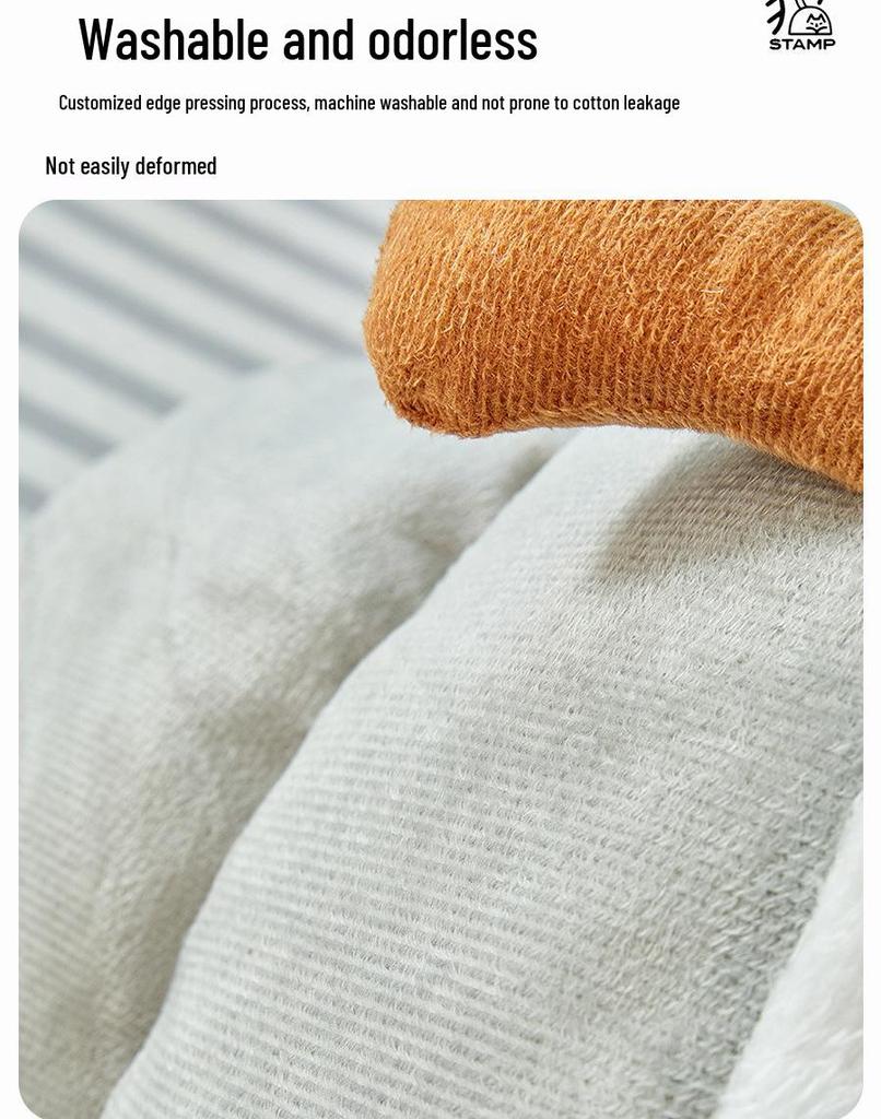 Plush Winter Warm Pet Nest: Cozy Cat & Dog Slippers, Large Space Dog House, Thickened for Comfort.