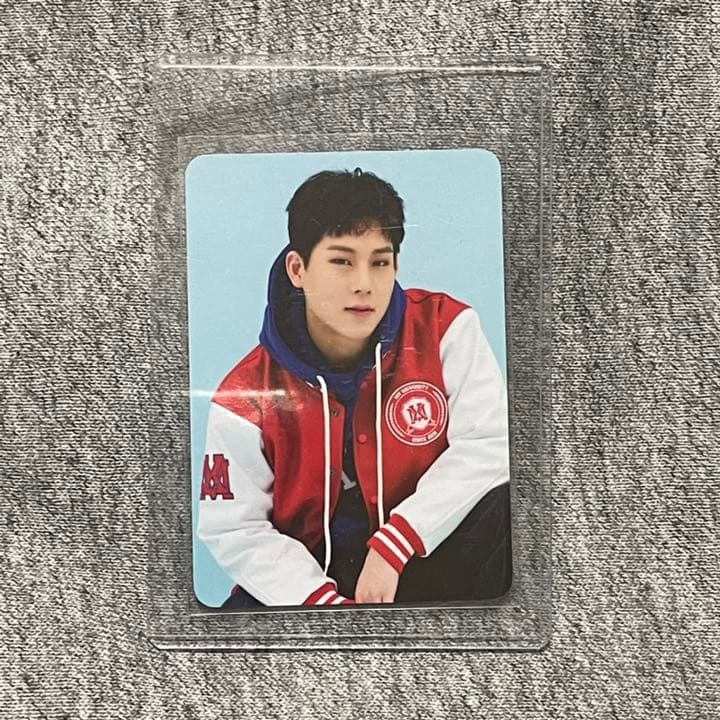 

[USED] Monsta X Jooheon fan concert photocard OK!