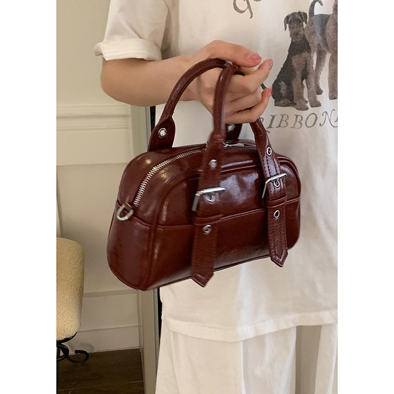 Spring fashion portable bowling bag women's 2025 new simple small square bag versatile messenger bag