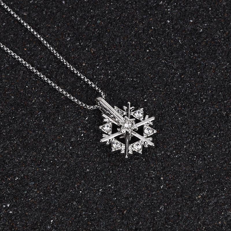 Ins Korean Version of High-end Personalized Hip-hop Snowflake Necklace Pendant Rotatable Men's and Women's Niche Trendy Sweater Chain