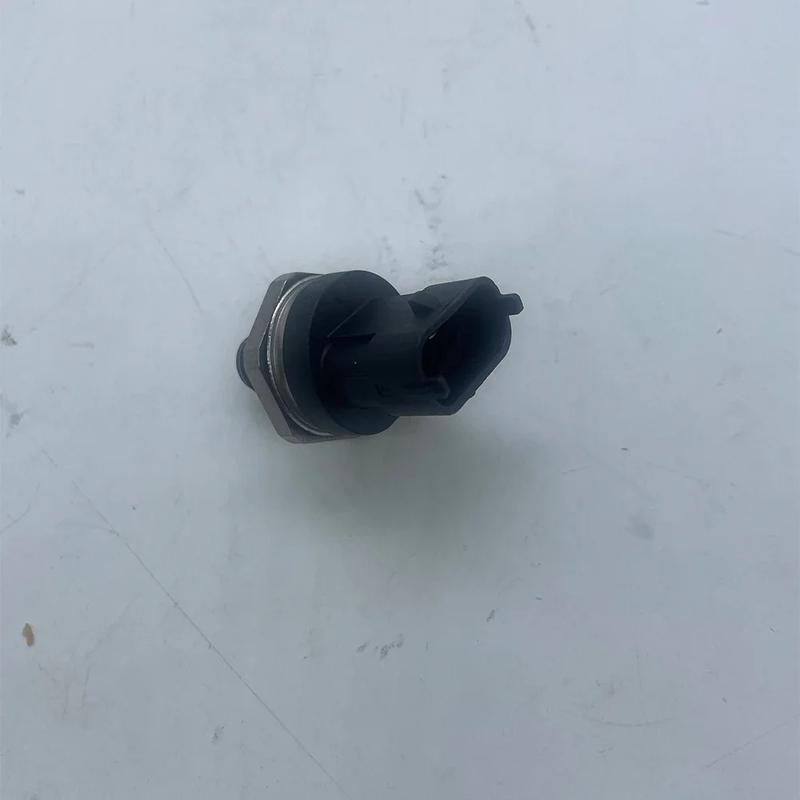 In Stock 0281002909 Fuel Rail Pressure Sensor 0281002867 3140127000 For HHYUNDAI Tucson KIA FFIAT DUCATO BMMW Original