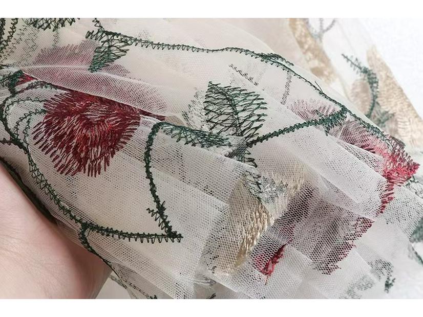 Women's French Retro Floral Embroidery A-Line Mesh Skirt for Spring/Summer