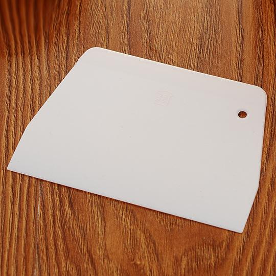 Plastic Cutting Knife Trapezoidal Tool Scraping Knife Scraper Butter Scraping Scraper Dough Cutting Scraping Panel Cutting Knife 1pcs