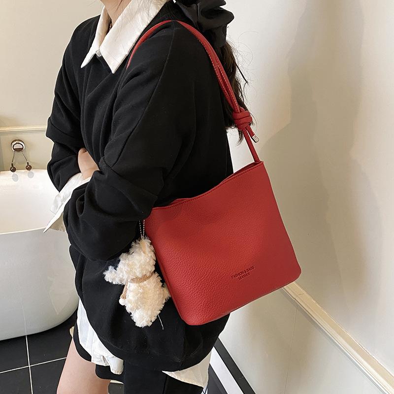 Bag Women's New Fashionable Versatile Messenger Bag