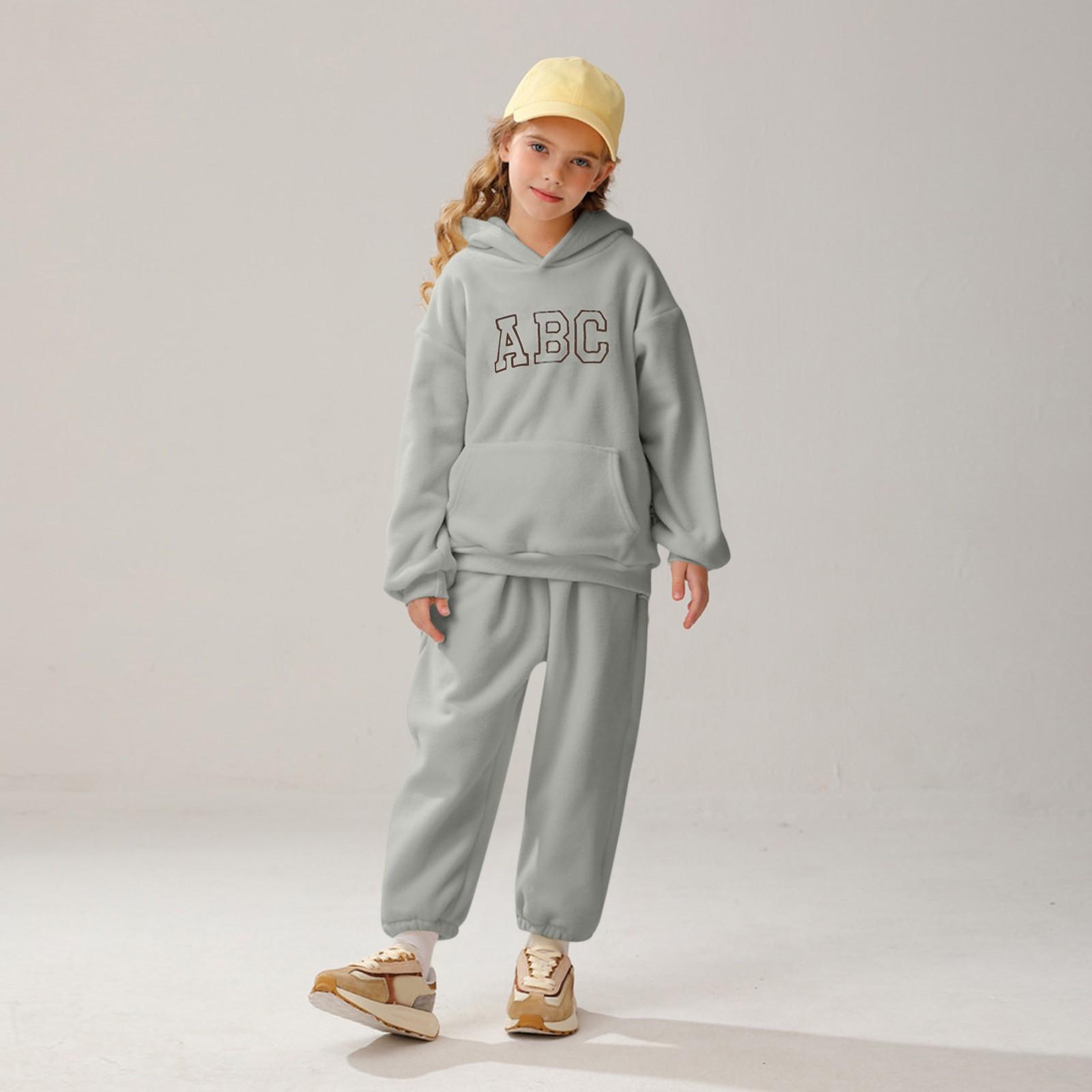 

Детский зимний спортивный комплект с капюшоном из бархата 150