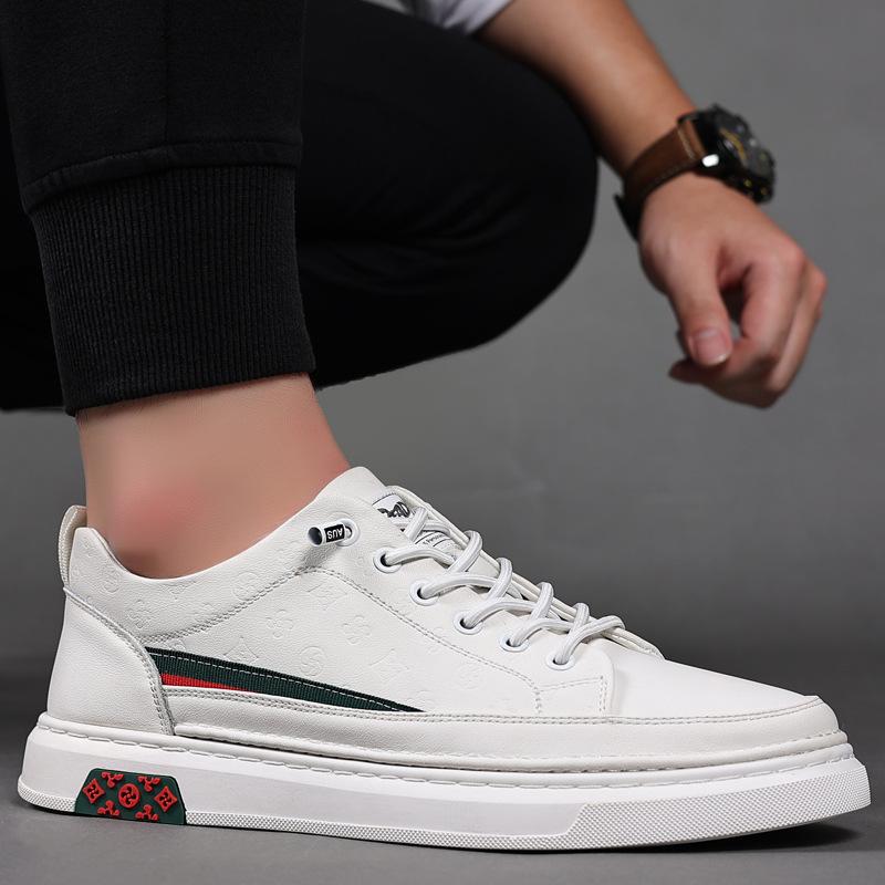 Men's 2025 new cowhide soft-soled little white shoes lace-up versatile leather shoes men's youth foot casual board shoes