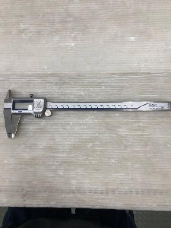 

Mitutoyo ABS coolant proof caliper CD-P20S 500-703-20