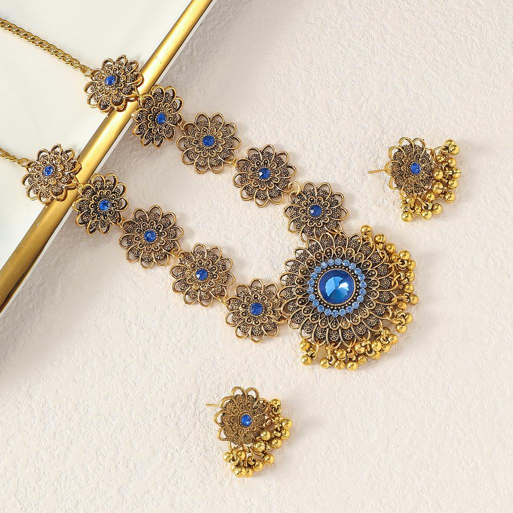 Retro Flower Chain Necklace Set for Women Crystal Tassel Earrings Necklace Bohemian Jewelry Accessories