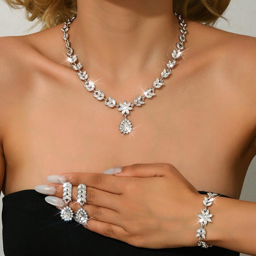 European and American fashion personality exquisite leaf drop earrings necklace bracelet classic bride wedding set