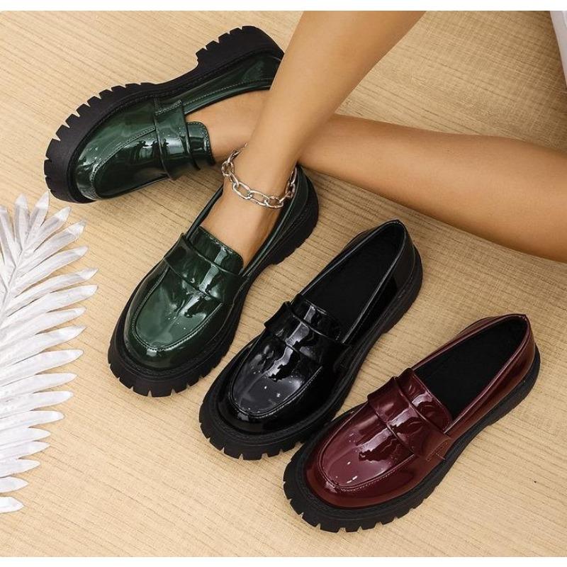 Fashion New Women's Casual Designer Platform Loafers Fashion Black Patent Leather Dress Shoes Comfortable Slip on Flat Shoe Plus Size 42