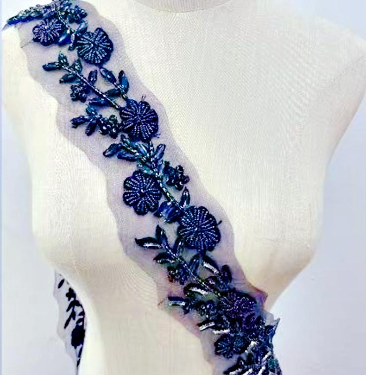 RM-802 Hot Sale Beaded Rhinestone Flower Lace Applique Trim Sewing Motif Embroidery