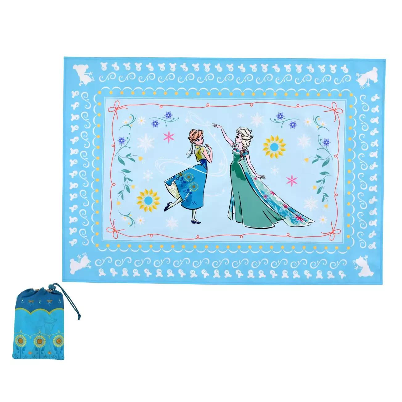 Disney store Japan Tokyo Anna Elsa picnic blanket pouch - FROZEN FEVER
