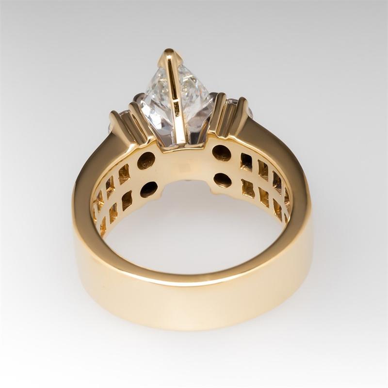 Huitan Luxury Gold Color Marquise Cubic Zirconia Rings Women for Wedding Bands Accessory Anniversary Gift Fashion Party