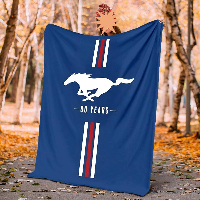 Coperta in Flanella Mustang Morbida Calda per Tutte le Stagioni, Design per Campeggio, Viaggi in Auto, Escursionismo Divano, Letto, Ufficio Regalo Perfetto per Feste