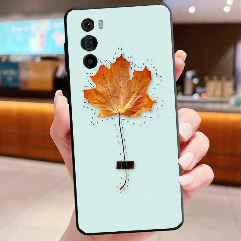 

Phone Case For Motorola Edge 50 40 Pro 60 50 40 30 Ultra Neo Fusion G85 G72 G53 G54 G84 G13 G32 Maple leaves pumpkin Halloween Moto G32