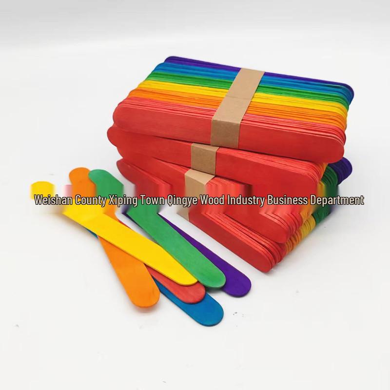 Bunte Holzstäbchen: Eis, Eis am Stiel, Zungenspatel und DIY-Verbindbare Bastelarbeiten in Domino-Größe.