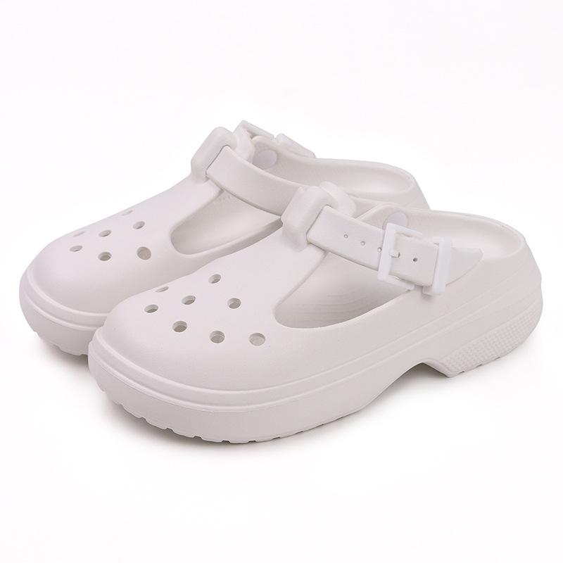 Thick soled perforated shoes for women in summer, height increasing EVA garden shoes, anti slip outer beach shoes, and sandals