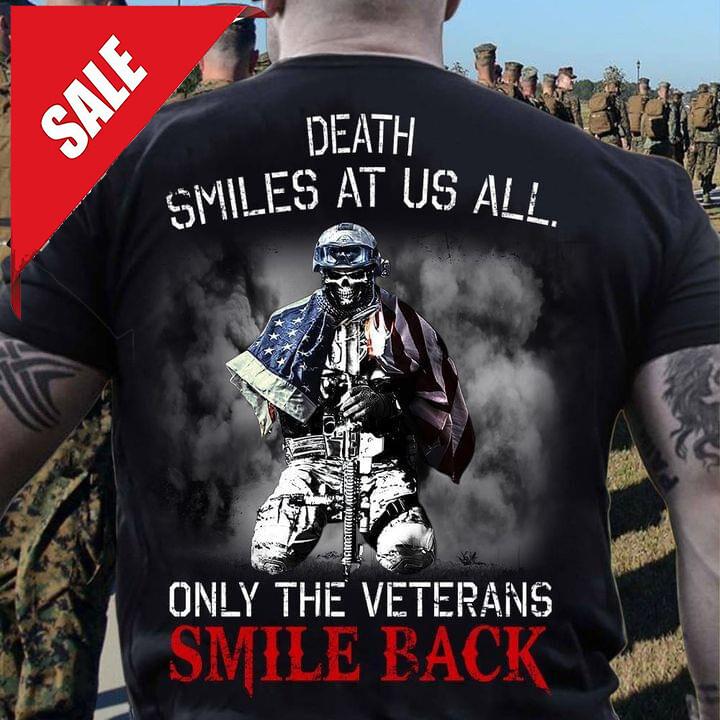 Смерть улыбается нам всем, только ветераны улыбаются в ответ Футболка Унисекс XL
