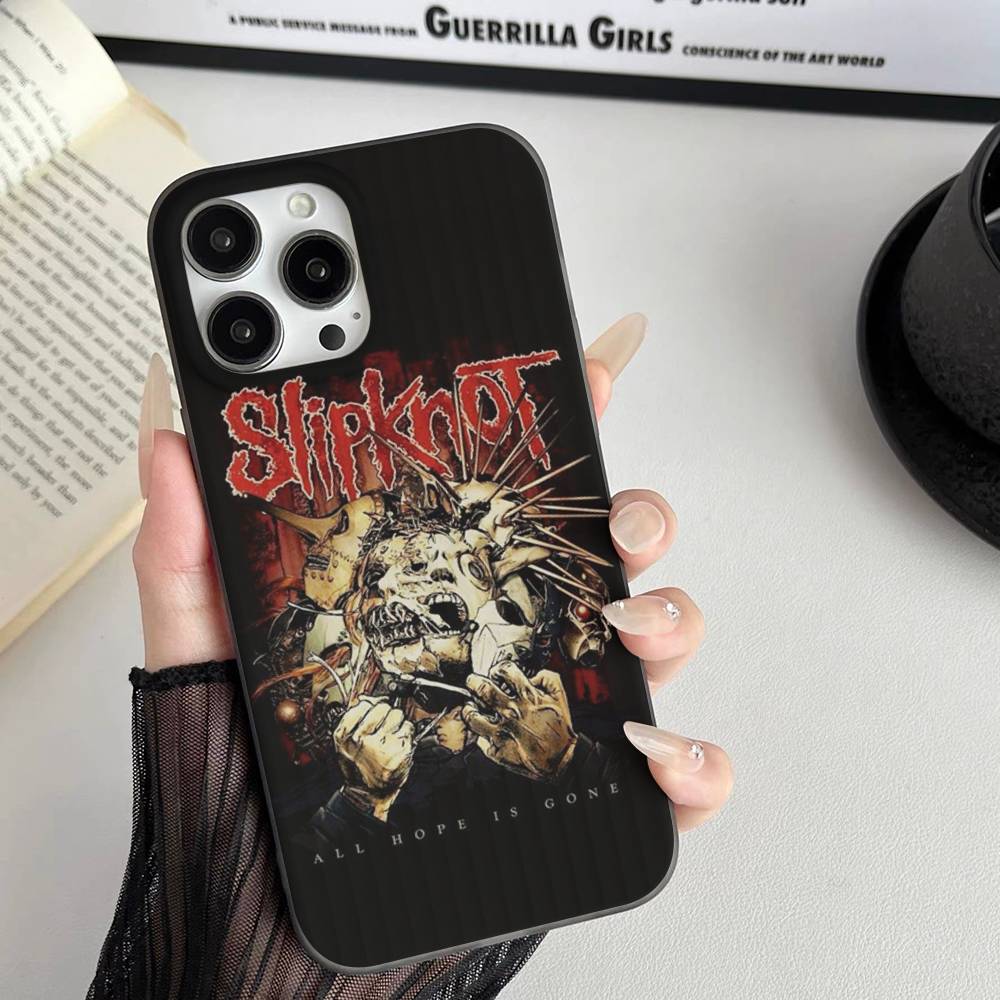 Slipknot Band For Phone 17 16 15 14 13 12 11 Pro Max Plus Pro Air Phone Case Corrugated Stripe Back Cover