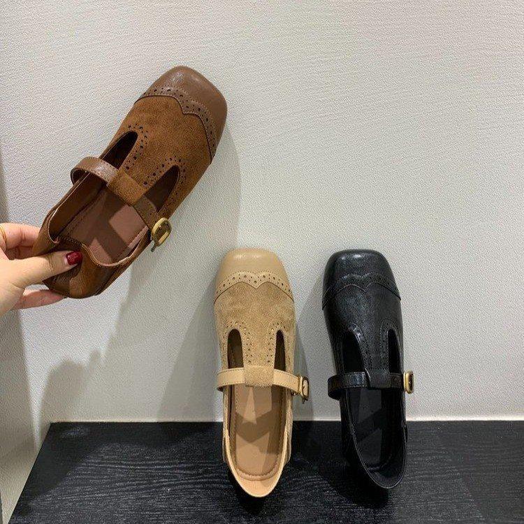 Design Mary Jane shoes shallow mouth single shoes niche square head women autumn retro flat bottom small leather shoes women French engraving no