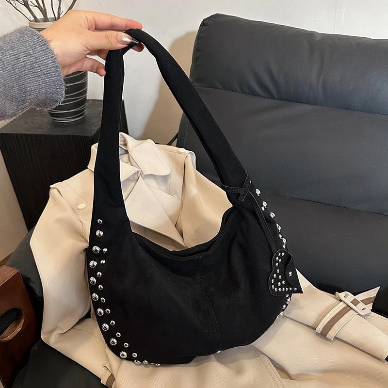 

Замшевая ретро-сумка с заклепками для женщин, зимний тренд 2024 года, новый модный дизайн сумок 2020 года, женские сумки-тоут чёрный