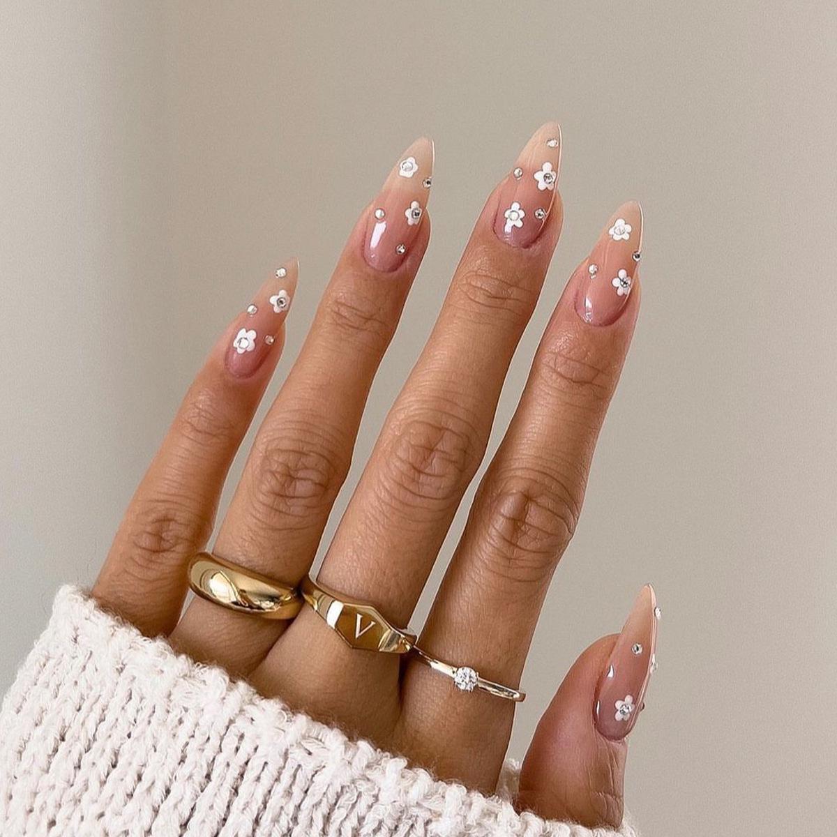 

Rhinestone Flower Almond-Shape Wearable Nude Nail Tips and Patches