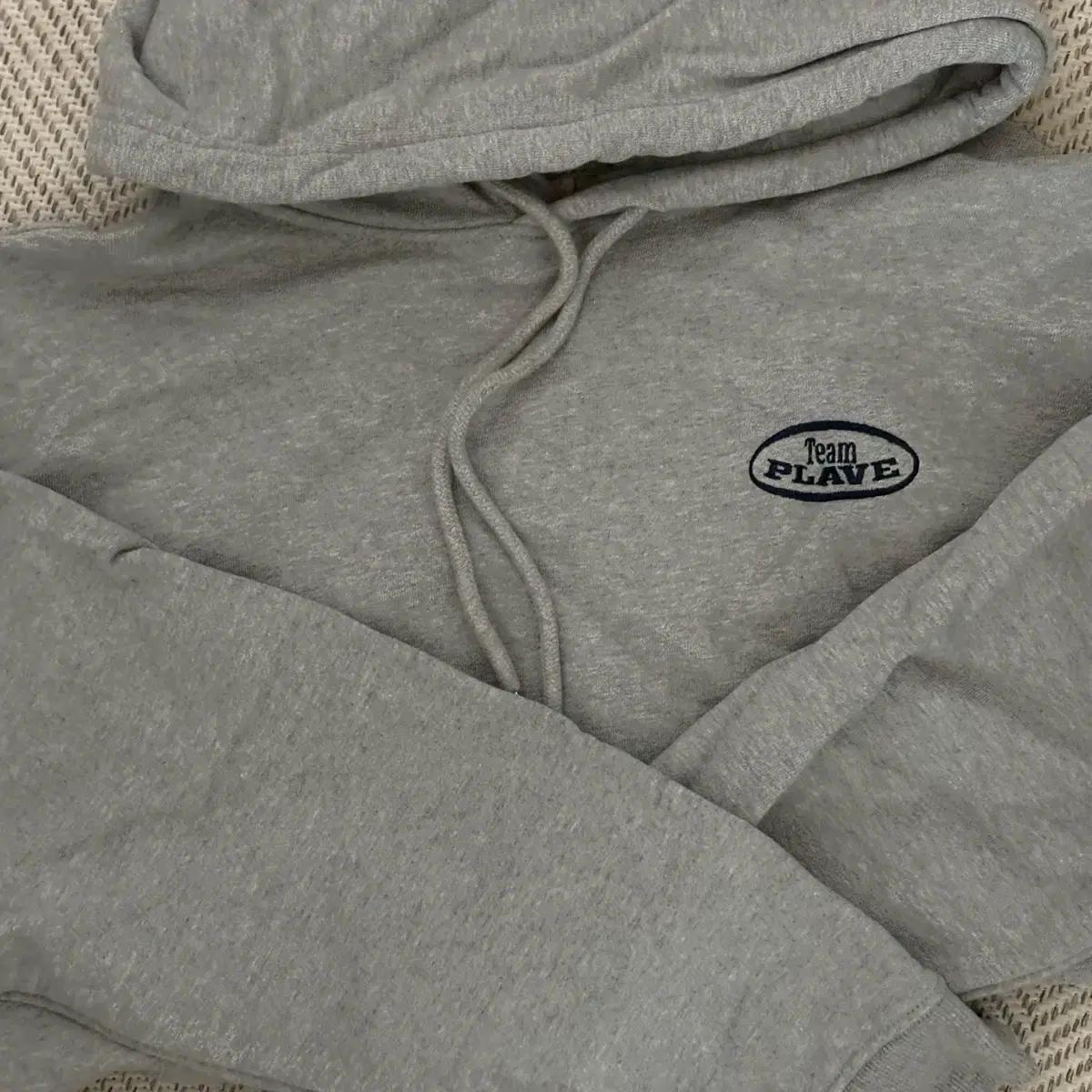 

Plave Sixth Summer Md Hoodie L+ Tack