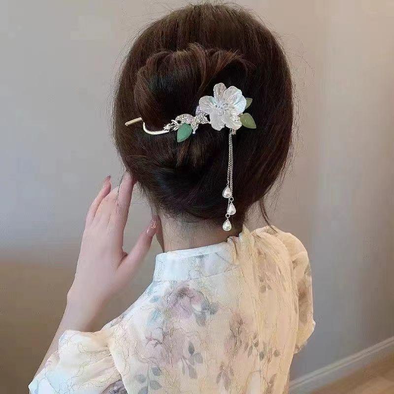 Luxury Fishtail Tassel Hairpin: Elegant Butterfly Twist Clip for Bun or Straight Hair