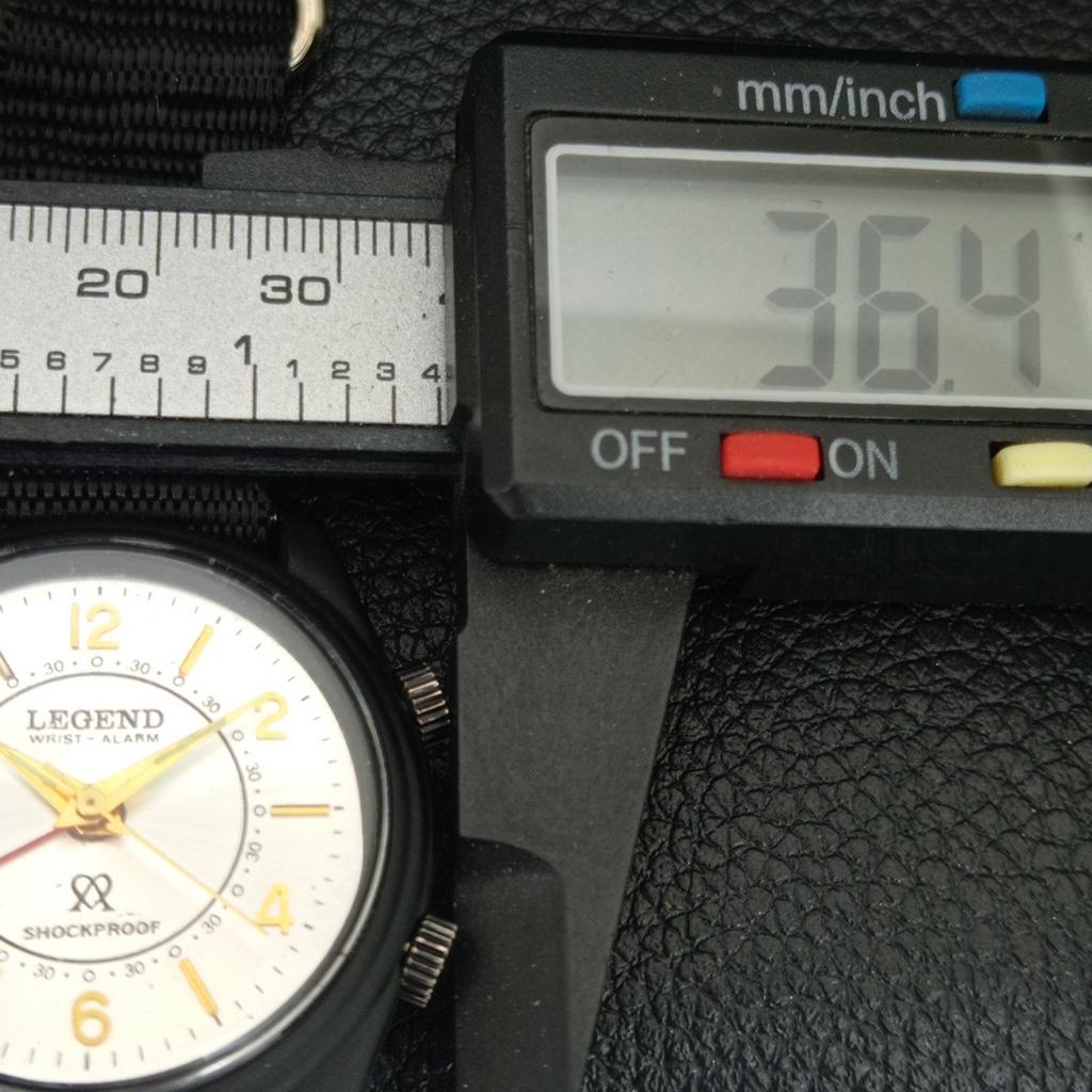 VINTAGE LEGEND HAND-WINDING SWISS MENS REFURBISHED ALARM WATCH a703101-1