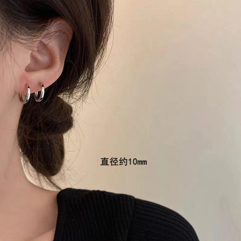 Gold Ring Earrings Women's Ear Buckles Light Luxury High-end Earrings Autumn and Winter Ring Earrings