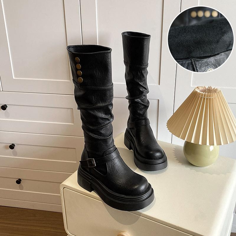 

Внунее увеличение высоты на 9 см черные ботинки на толстой подошве, женские 2025 новые маленькие бархатные высокие рыцарские сапоги 40