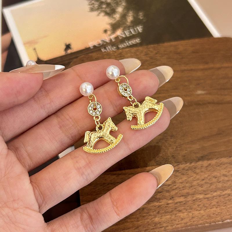 Year of the Horse 925 Sterling Silver Diamond Enamel Stud Earrings with Pearls - Retro High-End Design