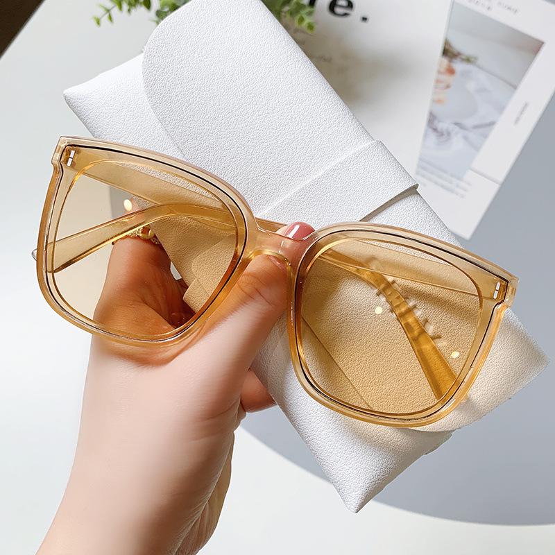 Square Sunglasses Women Vintage Oversize Sun Glasses Black Gradient UV400 Protection Unisex Fashion