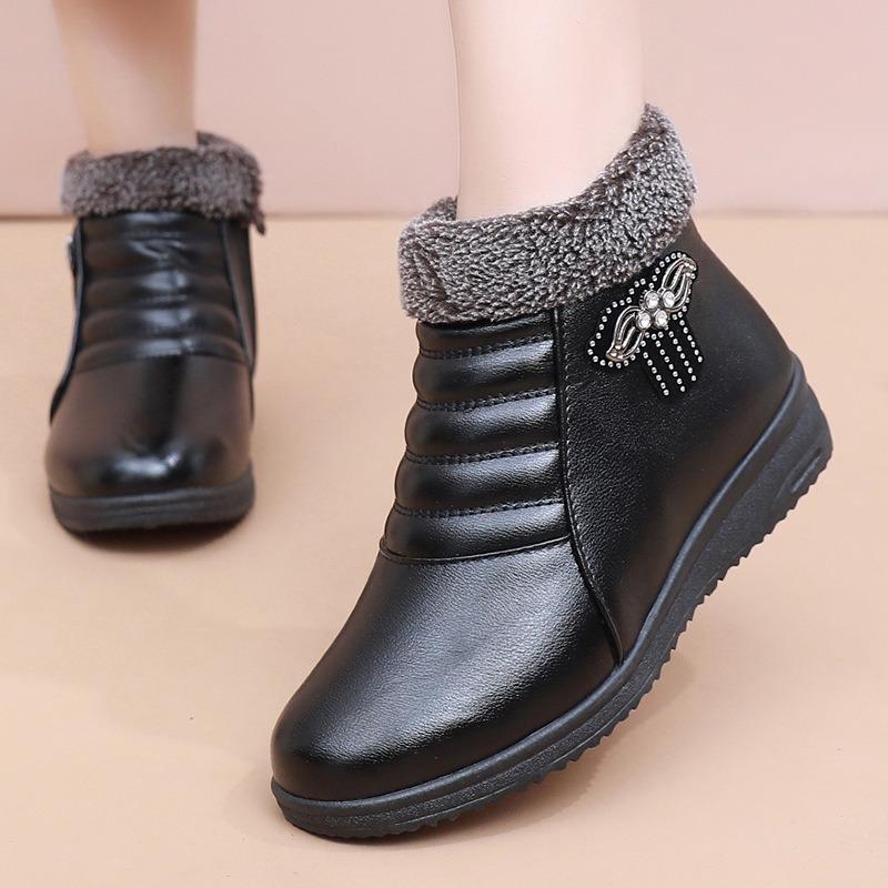Old Beijing shoes cotton shoes winter soft sole non-slip middle and old women's shoes velvet warm snow boots elderly leather shoes