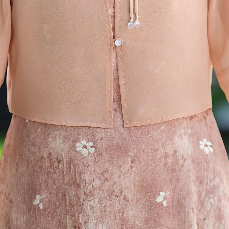 Elegantní letní outfit v čínském stylu: Módní národní stylová sukně pro maminky 2025