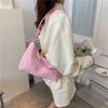 This Summer, the Popular Bag Women's 2025 New Niche Versatile Shoulder Bag Korean Version Fashion Pleated Messenger Bag Bag