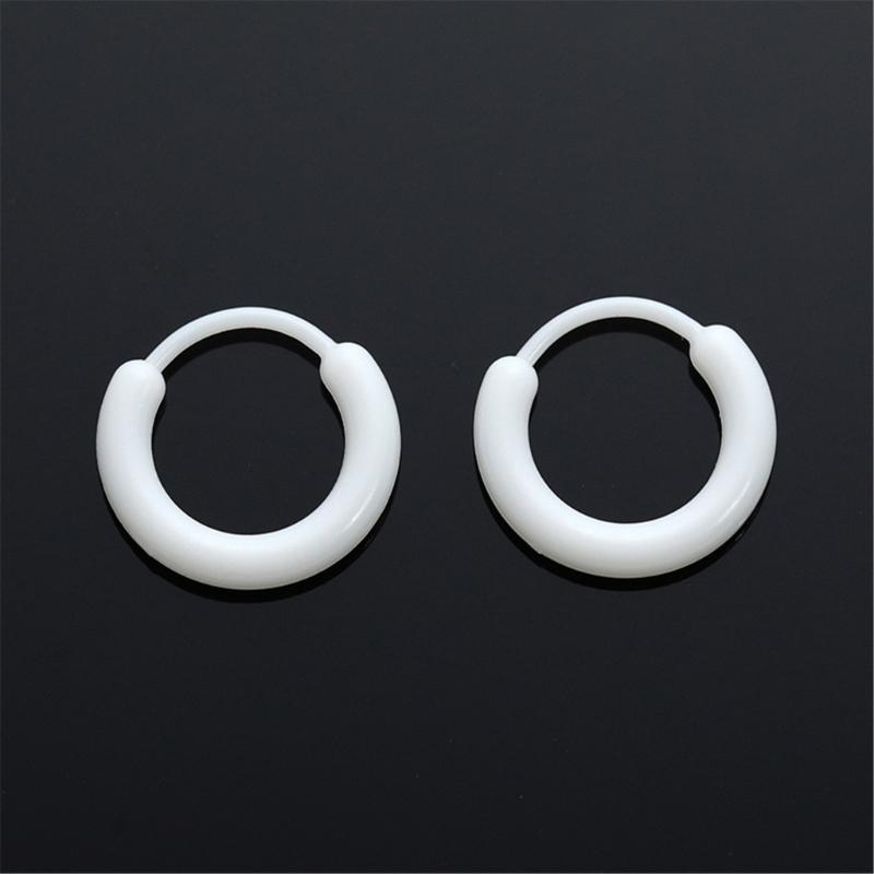 Orecchini a clip colorati in resina per piercing all'orecchio Cerchi leggeri Orecchini per uso quotidiano Accessori moda per ragazze